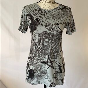 Women’s Sz L Disney Graphics T-shirt